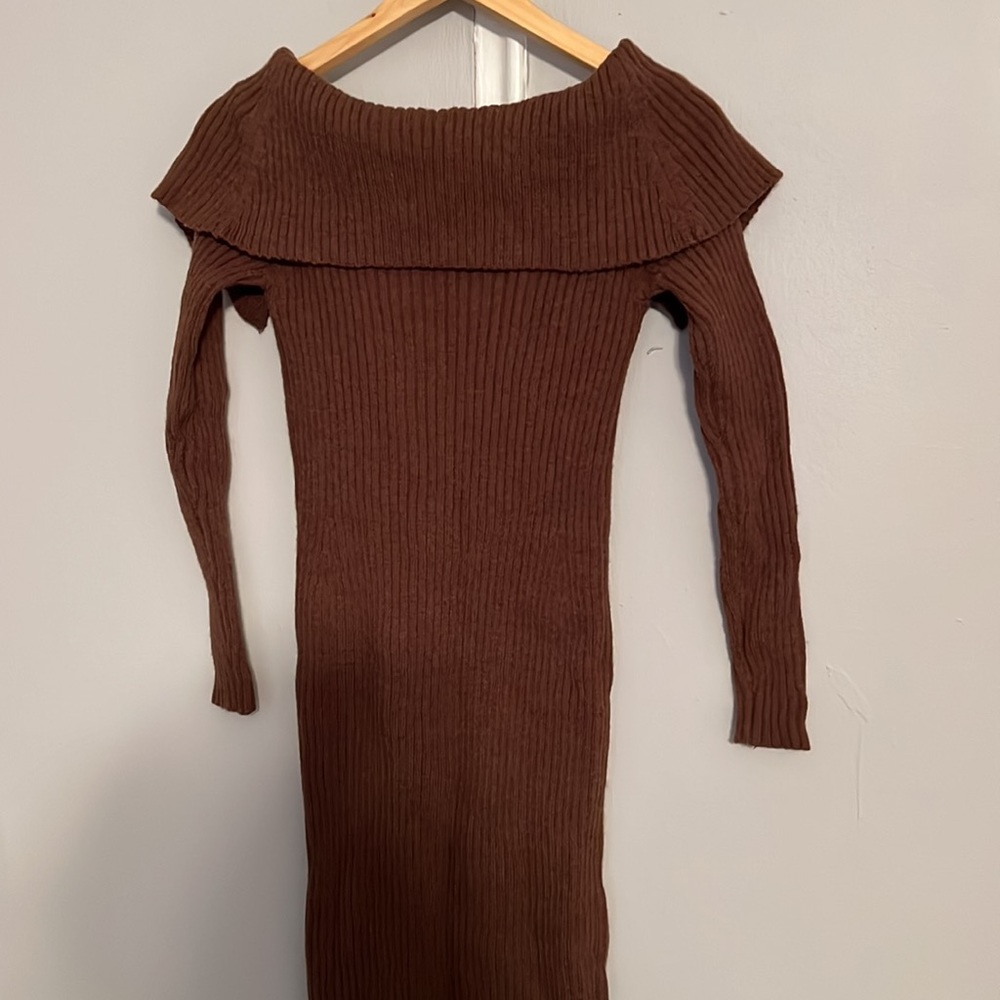 Off the shoulder ribbed dress - Picture 4 of 4